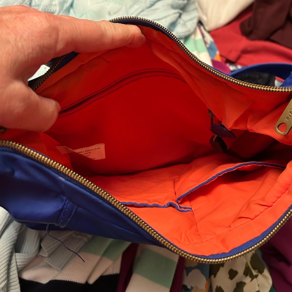 Travelon Royal Blue Crossbody Bag - Picture 7 of 9